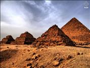 Egypt-Pyramids-of-Giza-Ra2D-01