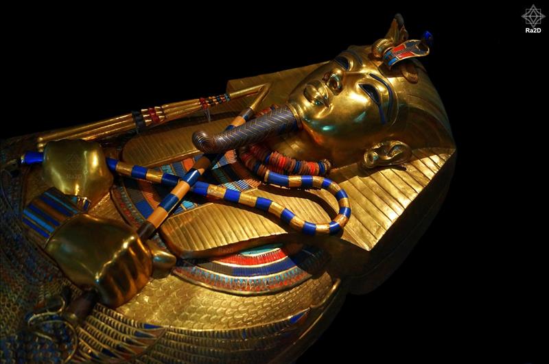 Egypt-Cairo-Egyptian-Museum-Gold-Coffin-of-Tut-ankh-amun-Ra2D - Exclusive Wallpapers Page 4 of 13
Left click to see next one.
Right click to see previous one.
Double click to see full sized picture.