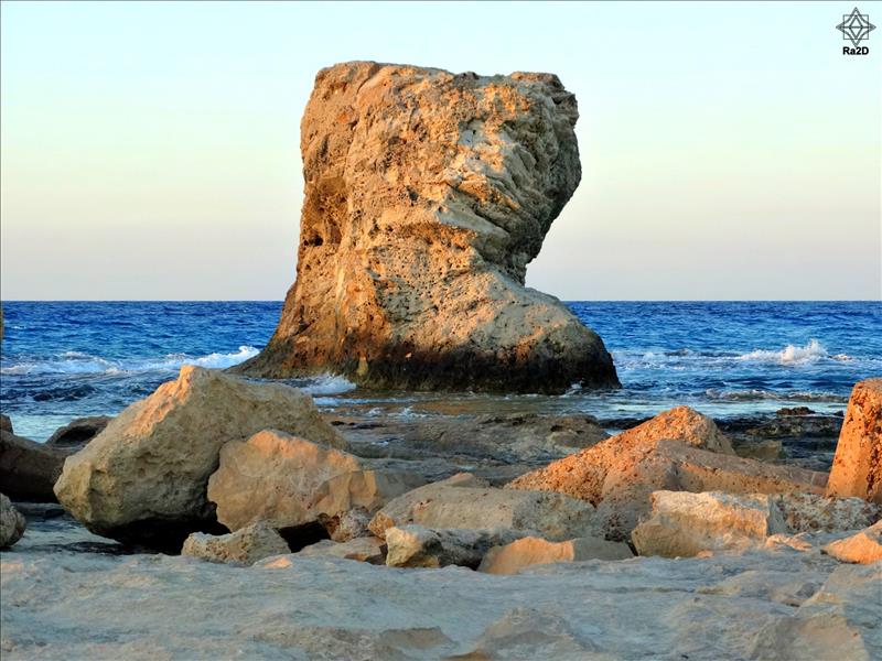 Egypt-Marsa-Matrouh-El-Gharam-Rock-Ra2D-01 - Exclusive Wallpapers Page 37 of 73
Left click to see next one.
Right click to see previous one.
Double click to see full sized picture.